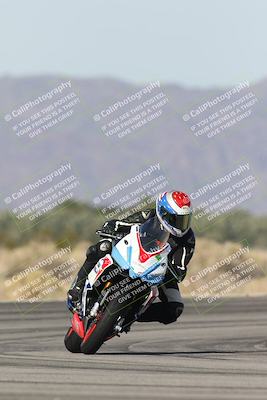 media/Nov-30-2025-TrackXperience (Sun) [[c0061d280f]]/3-Level 1/Session 3 (Turn 16)/